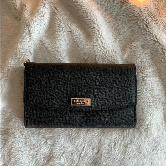 kate spade Handbags - BRAND NEW Kate spade small wallet